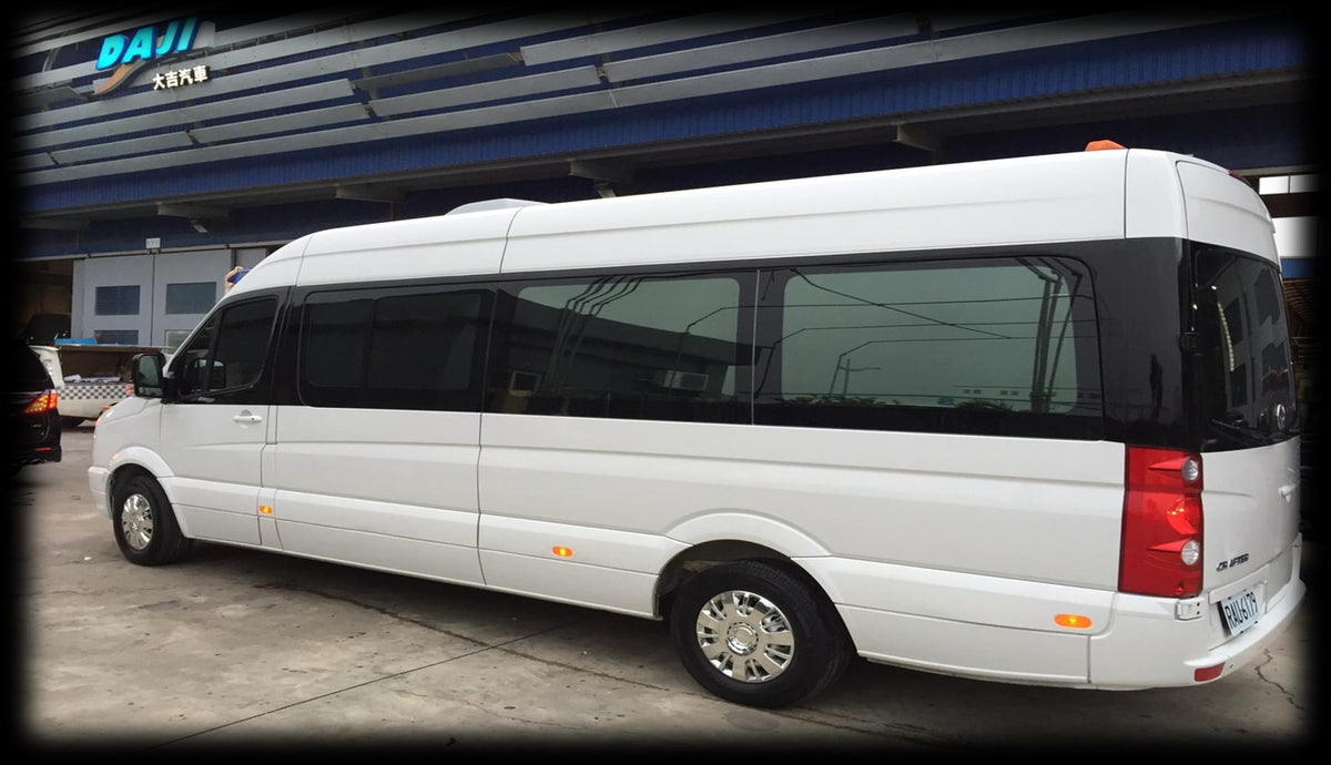 VIP business shuttle by DAJI